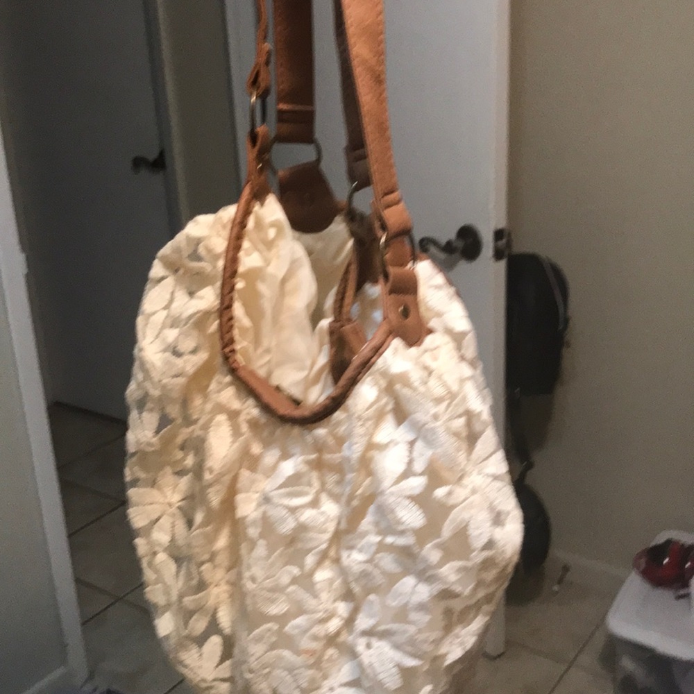 Hand bag